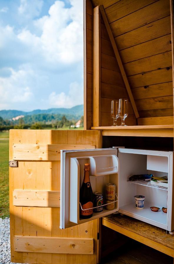 Glamping Forest Edge คัมนิค ภายนอก รูปภาพ